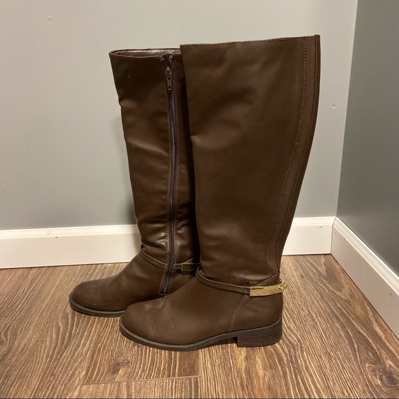 CONNOR BOOTS, Size 7 - Picture 4 of 10